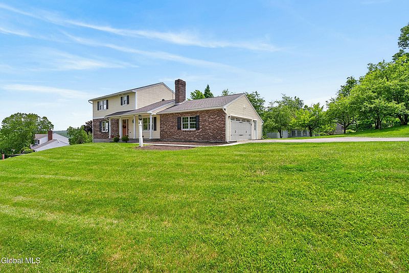 2nd image of 16 Park Drive