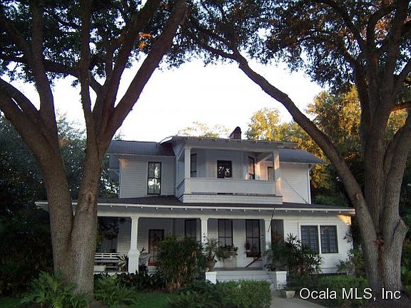 3rd image of 409 SE Wenona Ave