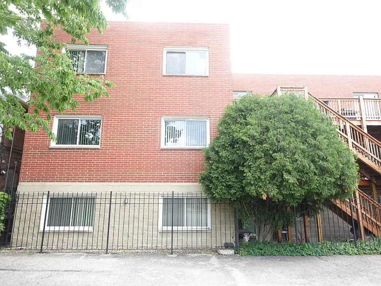 824 S Leavitt St #B — Photo 24