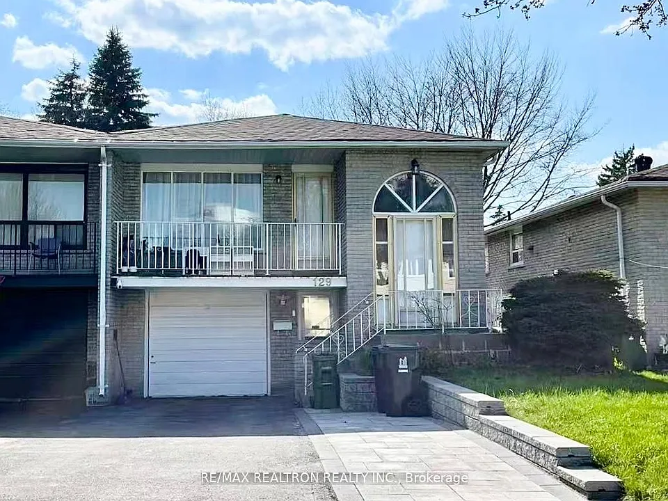129 Sexton Cres #LOWER