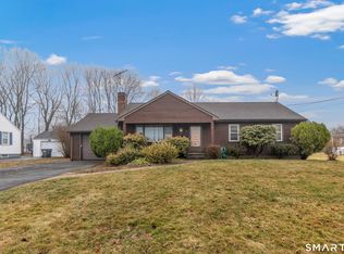 13 Calhoun Avenue, Trumbull, CT 06611