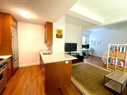 Rented by Douglas Elliman | media 8