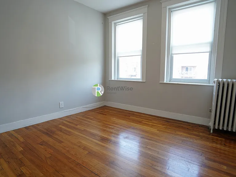 168 Kelton St #9 — Photo 16