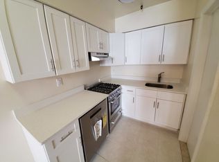 115 W 75th St APT 3B, New York, NY 10023
