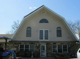 10570 Ava Rd, Ava, IL 62907