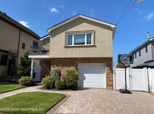 329 Katan Ave, Staten Island, NY 10308