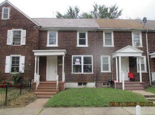 2963 E Octagon Rd, Camden, NJ 08104