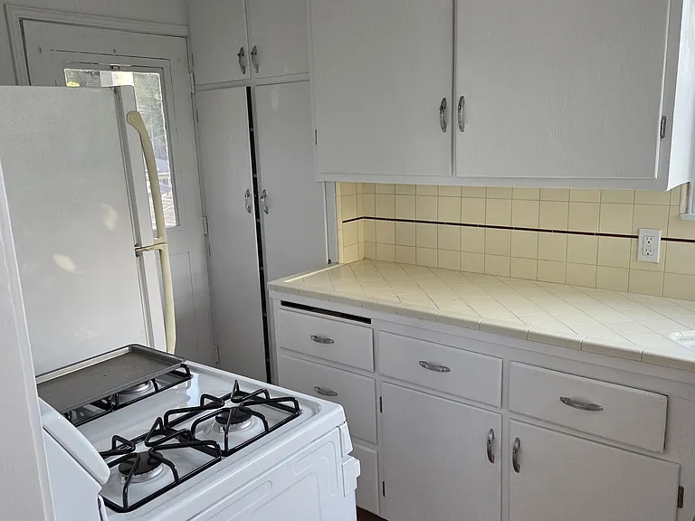 7316 Owensmouth Ave #1 — Photo 11
