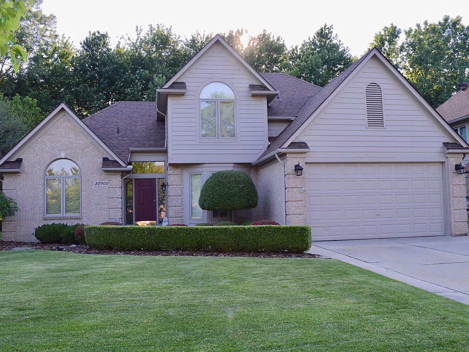 1st image of 38900 Parkway Cir