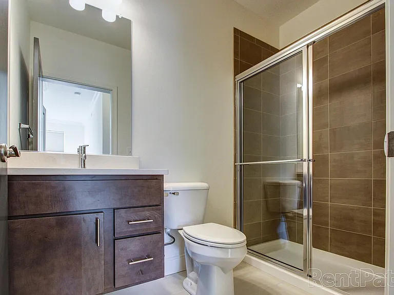 Liberty Pointe — Photo 15