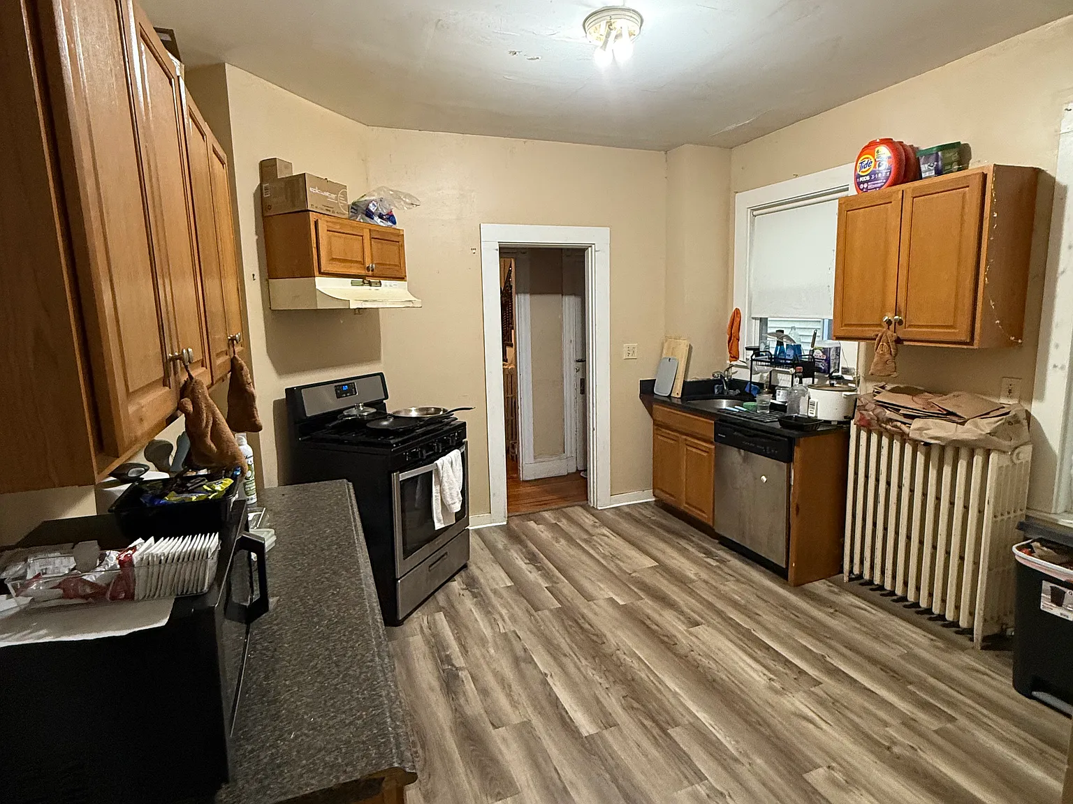 5 bed, 1.5 bath, 1482 sqft, $5,100 — Photo 4