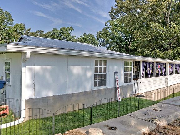 3rd image of 3231 Sardis Lake Dr
