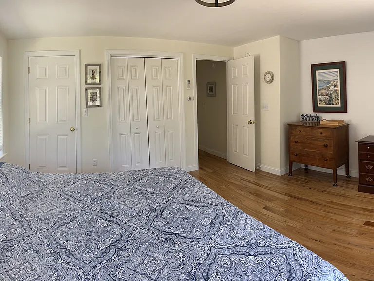 11 Hampton Ave — Photo 15