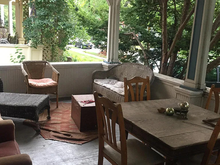 porch