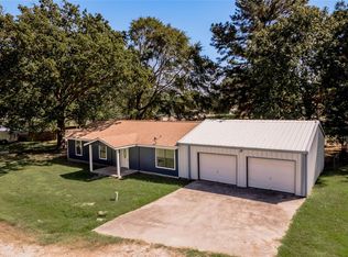 169 W Sunset Dr, Trinity, TX 75862