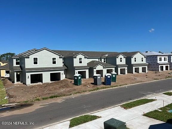 3rd image of 14515 MACADAMIA Lane #311