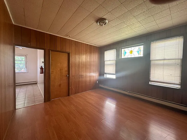 329 Columbia Ave #2 — Photo 8