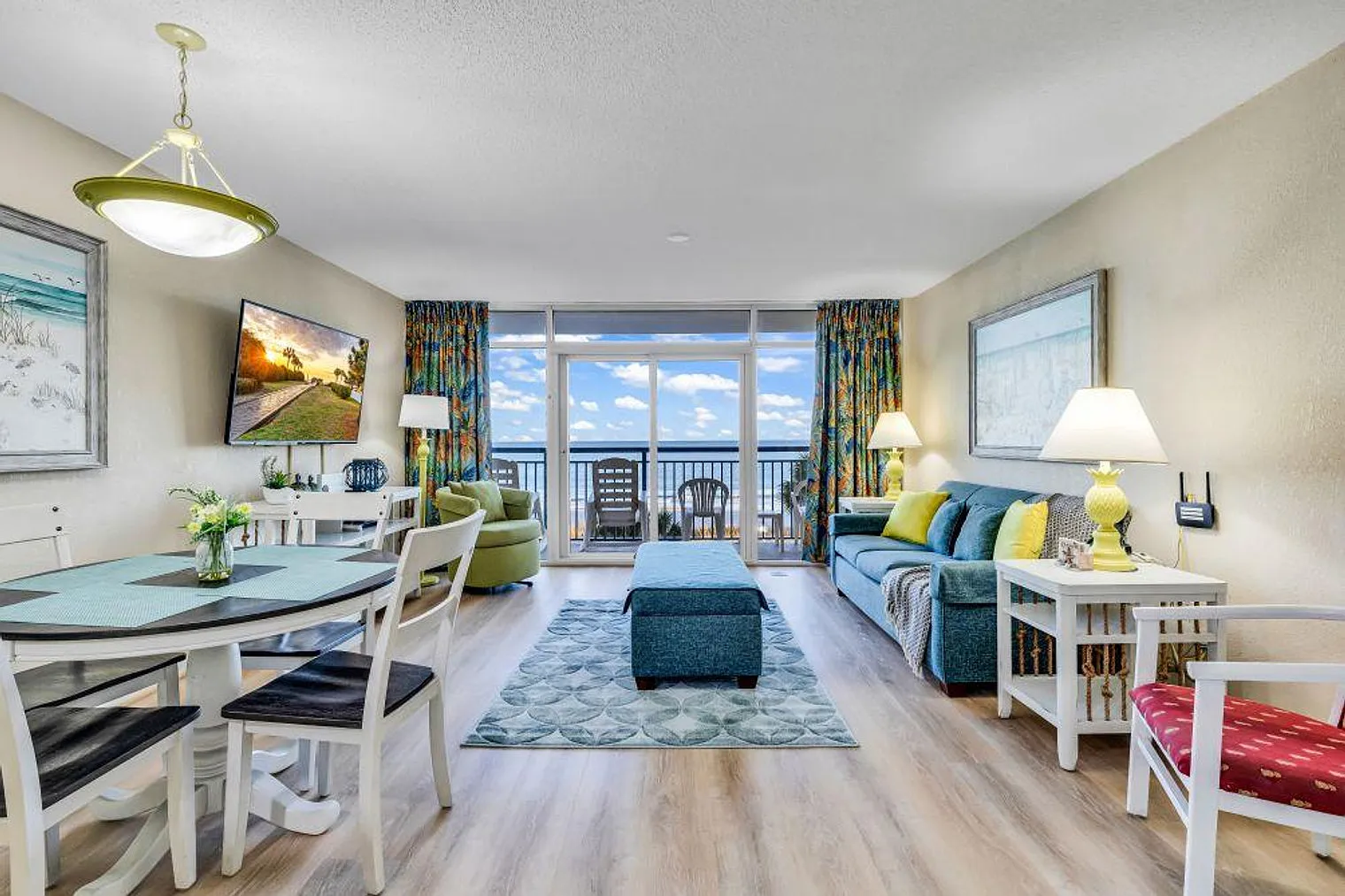 1 bed, 1.0 bath, 624 sqft, $3,096 — Photo 3