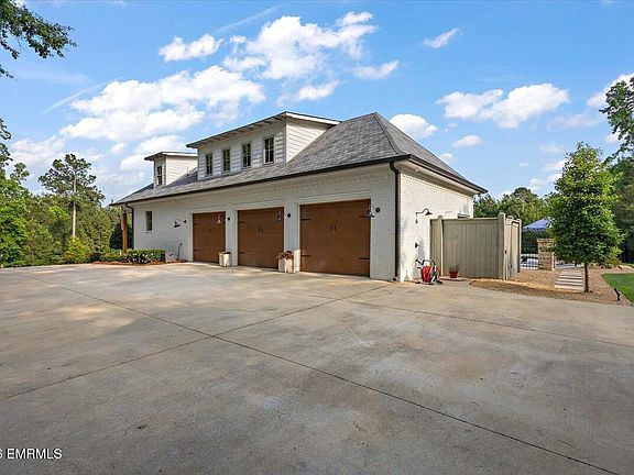 2nd image of 6001 Newell Rd