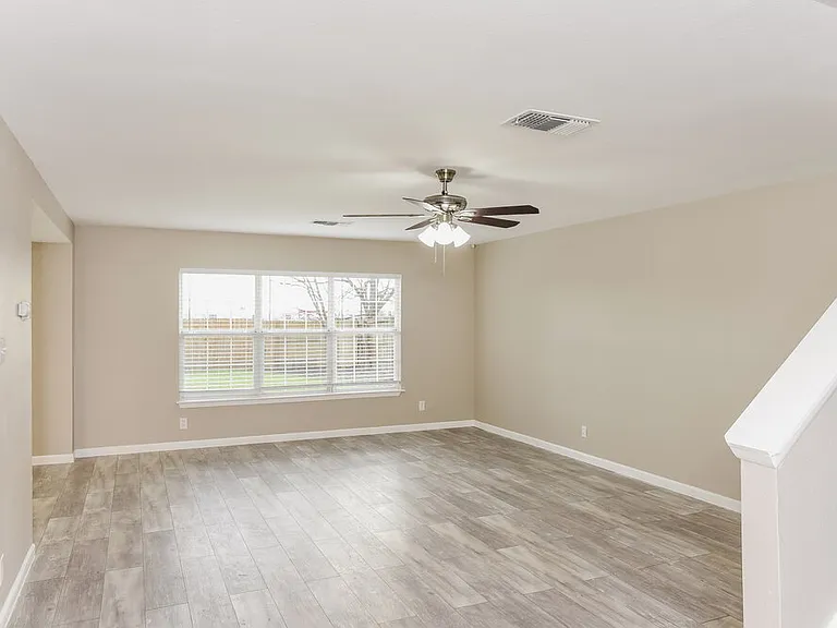 4234 Sunrise Cove Dr — Photo 5