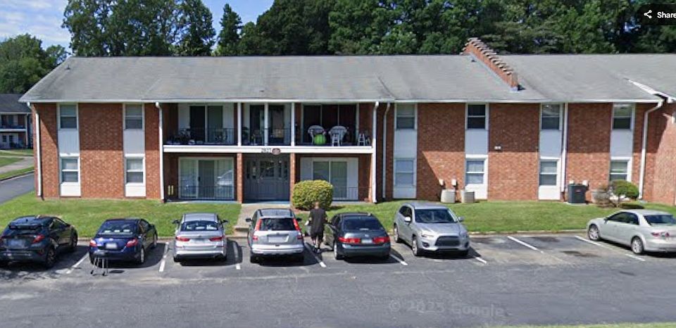 1st image of 2829 N Ohenry Blvd APT E