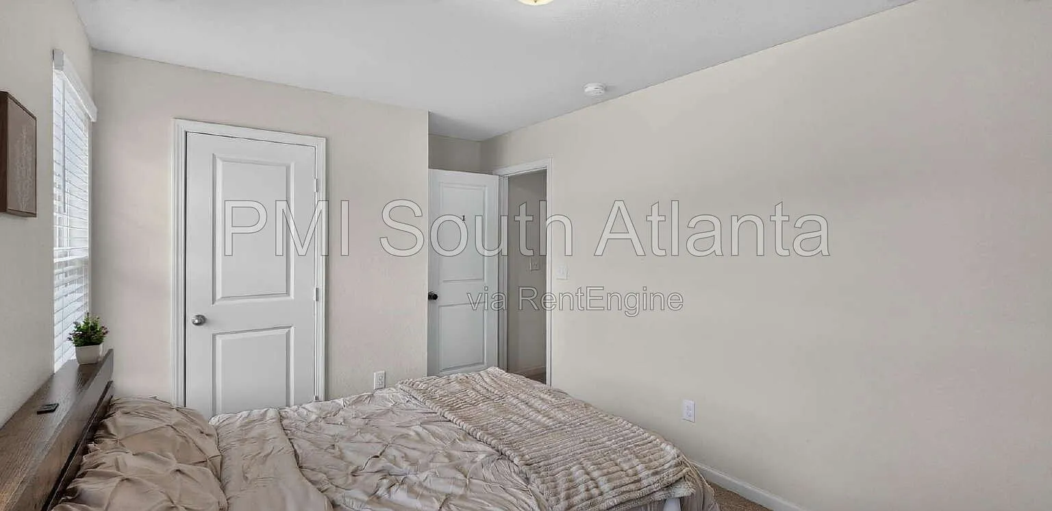1 bed, 1.0 bath, $850 — Photo 3