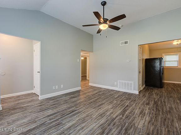 5th image of 13500 Greystone Ave