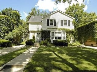 1592 Ashland Ave, Des Plaines, IL 60016