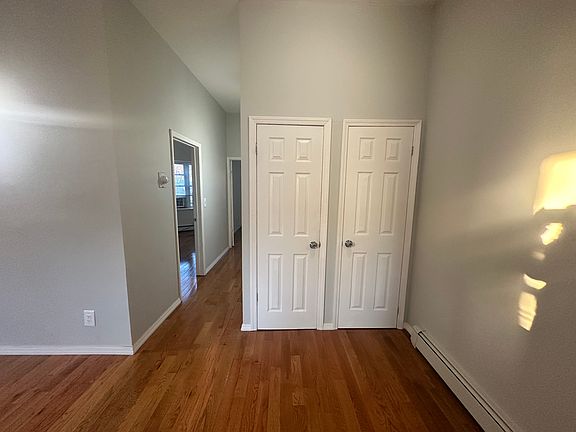 5th image of 135-19 Kew Gardens Rd #1