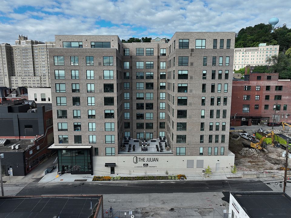 Building Photo 5