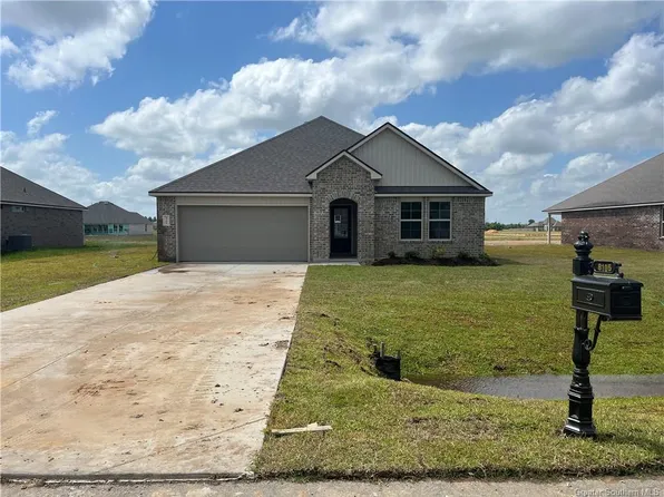 8105 Kelsey Ln, Iowa, LA 70607