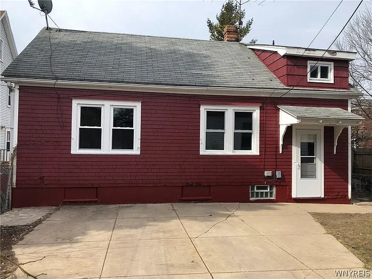 1373 Electric Ave — Photo 1