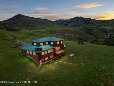 7585 S Squaw Creek Rd, Jackson, WY, 83001