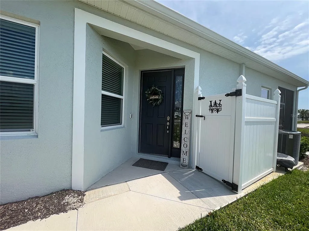 3 bed, 2.0 bath, 1646 sqft, $2,000 — Photo 3