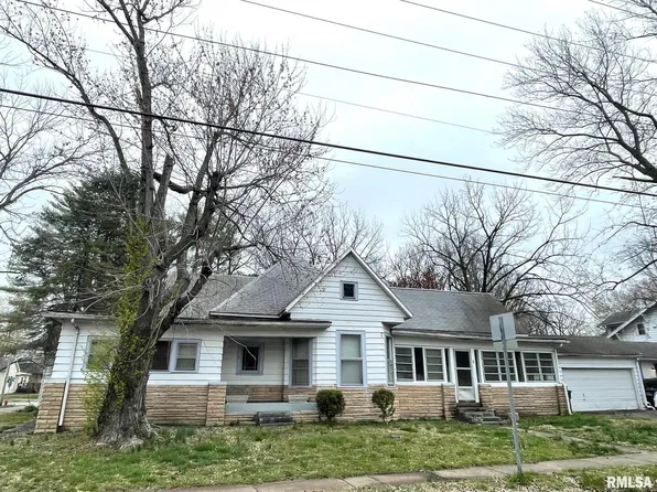 421 W Sycamore St, Carbondale, IL 62901
