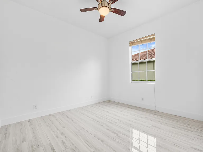 6752 Osage Cir — Photo 9