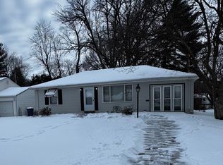 29 Godfrey Ln, Saint Louis, MO 63135