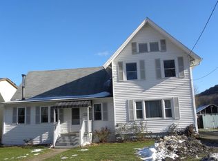 12 Farnham St, Addison, NY 14801