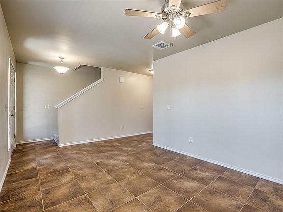 4th image of 16853 Acorn Ln