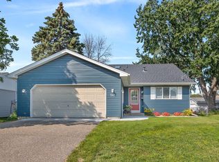 541 4th Ave NE, Osseo, MN 55369