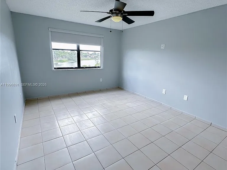 10000 NW 9th Street Cir #21 — Photo 14