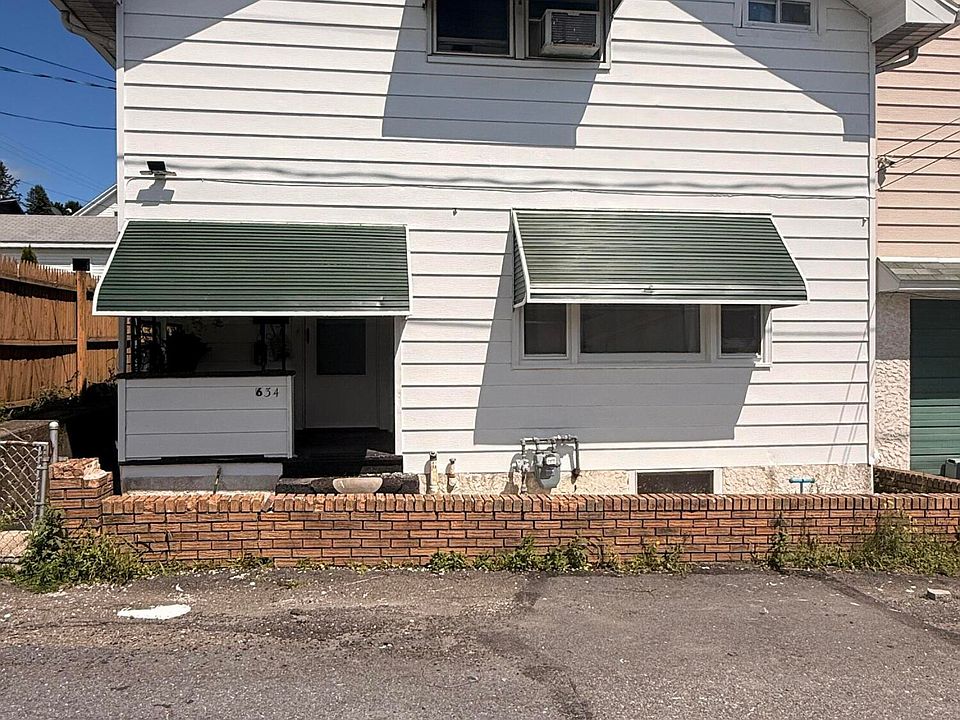 1st image of 634 Taylor Ct