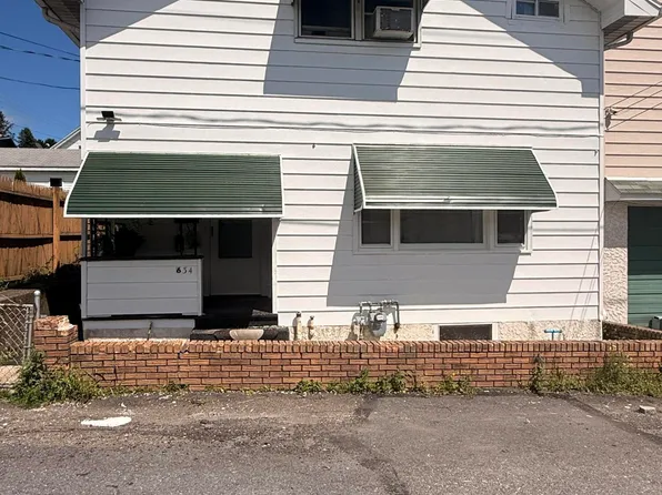634 Taylor Ct, Hazleton, PA 18201