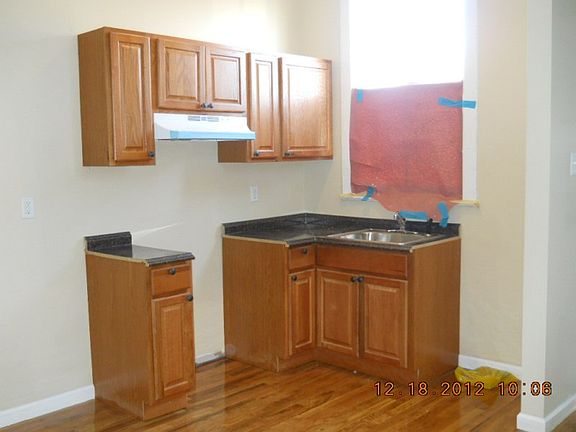 Refrig/Oven/stove included