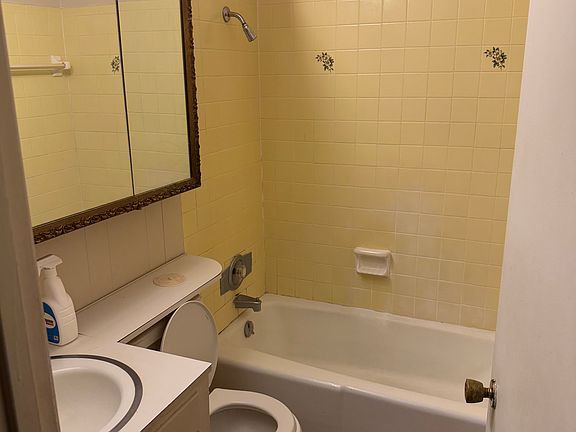 4th image of 3430 Red Bud Ln