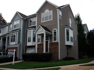 47648 Windrift Ter, Sterling, VA 20165