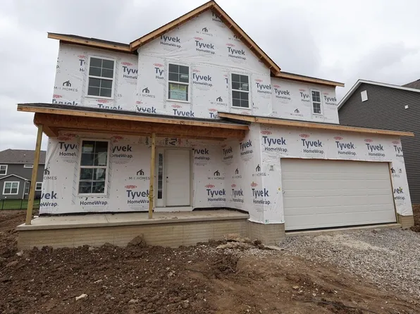 51 Banyan Dr, Lewis Center, OH 43035