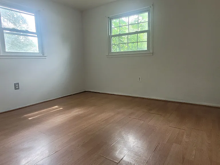 4419 Kentmore Dr — Photo 51