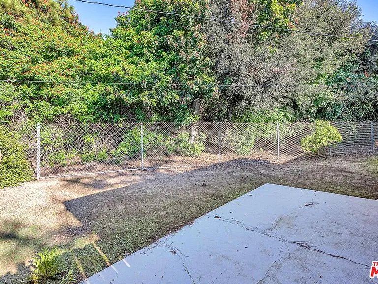 5350 S Slauson Ave — Photo 27