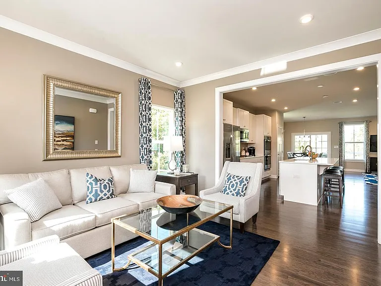 1201 Benjamin Dr — Photo 10